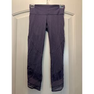 Lululemon Women’s Yoga Pants Renewed Cropped Nightfall‎ Leggings Size 4 Purple